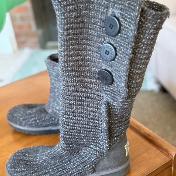 UGG Gray and Silver Knit Boots Size 7 - Picture 5 of 7
